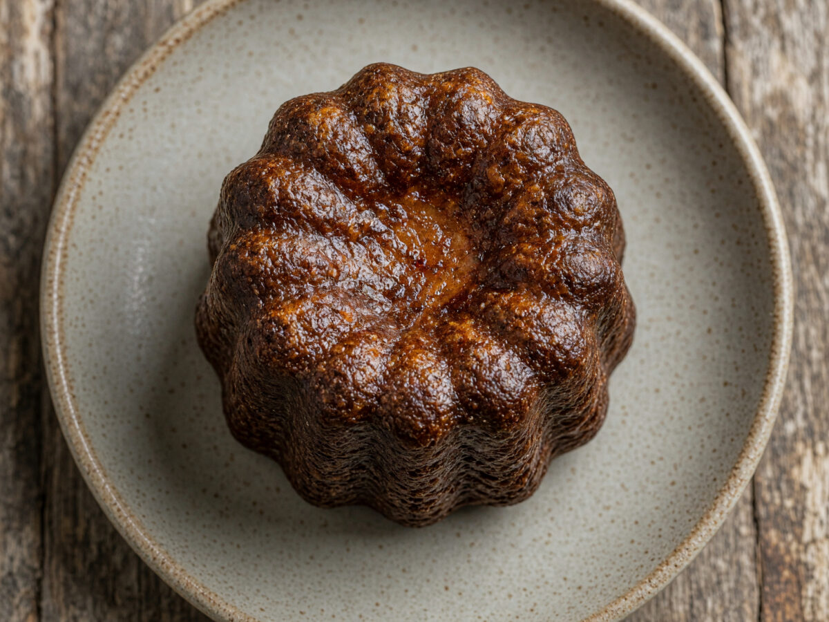Canelé de Bordeaux aus Nouvelle-Aquitaine