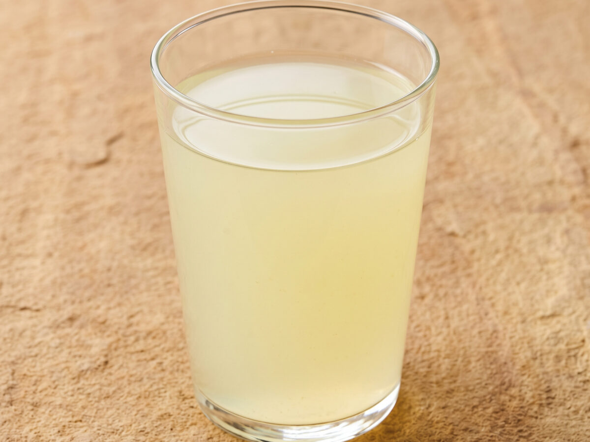 Zitronenfrische aus dem Krug